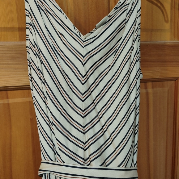 Sundress - Picture 2 of 5